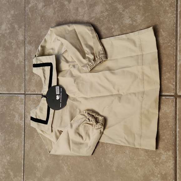 Amour Bows tan and Black dress - Picture 2 of 5